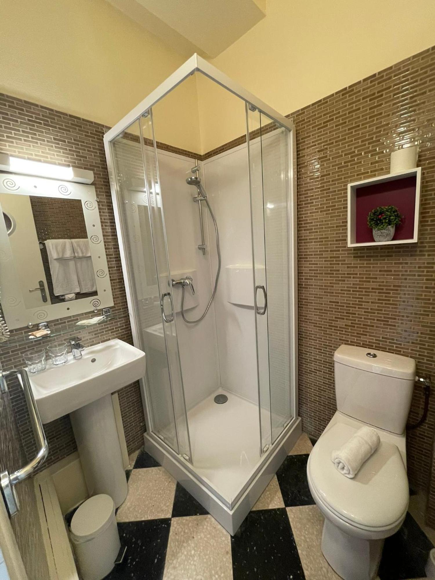 Le - De Charme Hotel 2*