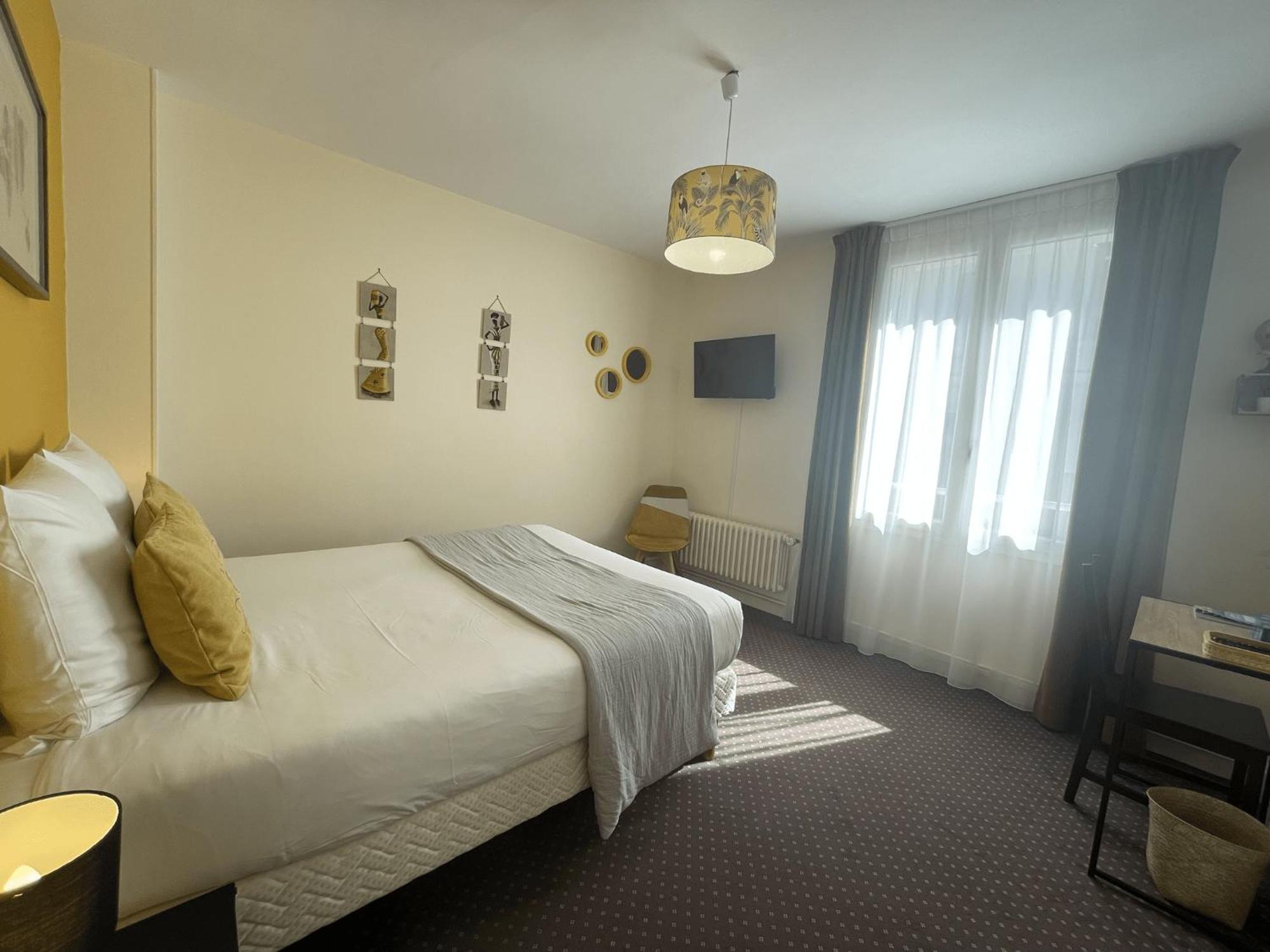 Hotel Le - De Charme 2*
