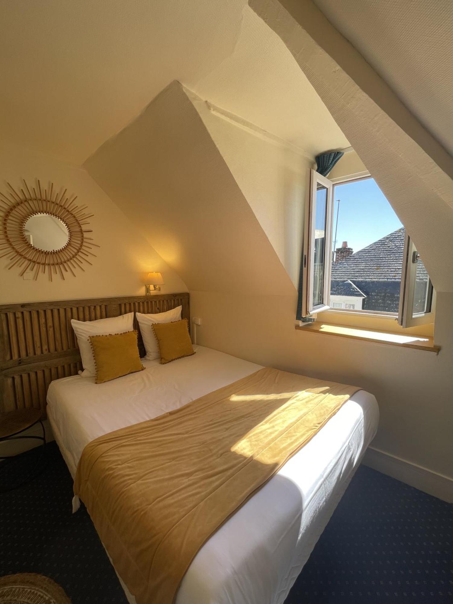Le - De Charme 2* Trouville-sur-Mer