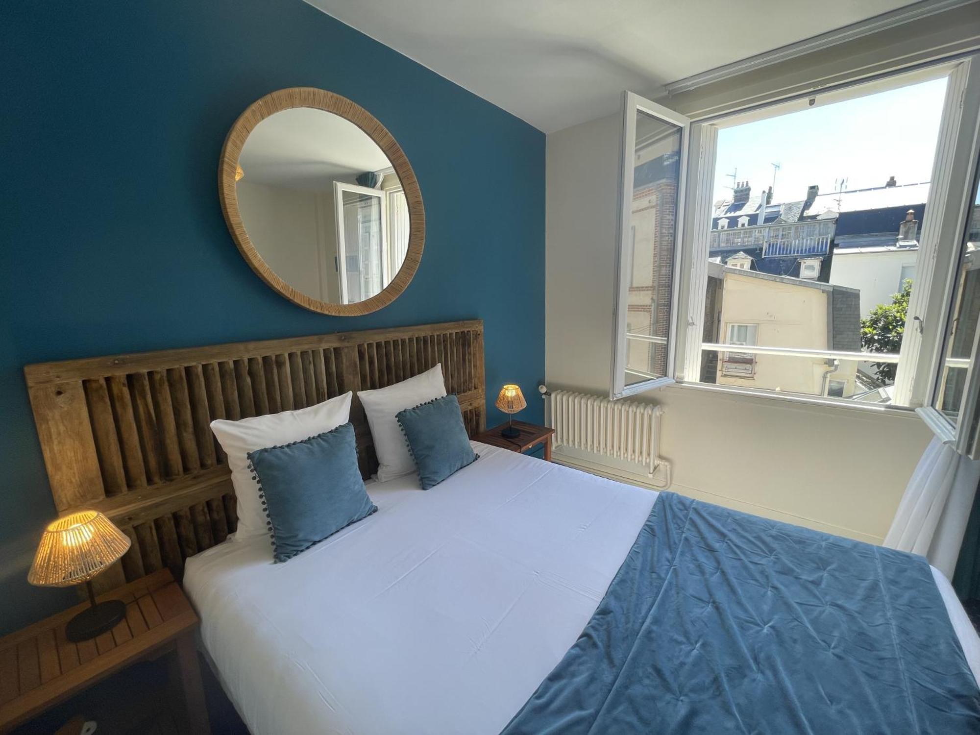 Hotel Le - De Charme 2*